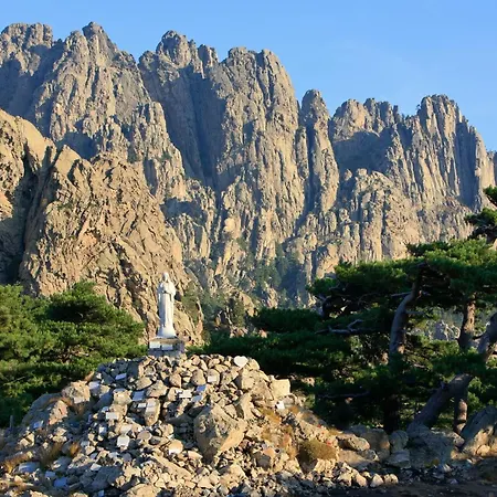Domaine Le Mouflon D'or 5* زونزا